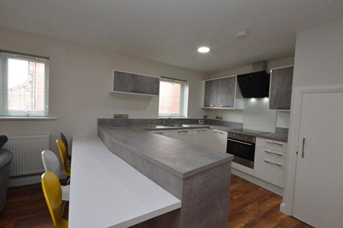 2 Bedroom Apartment To Rent In Hunt Street, Old Town, Swindon, SN1