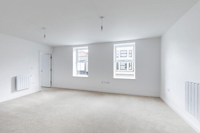 2 Bedroom Apartment To Rent In Albion Place, Cheltenham, GL52
