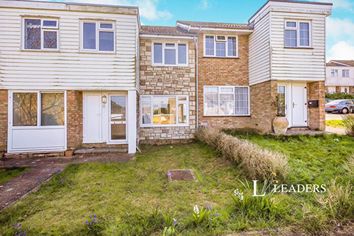 3 Bedroom Terraced House To Rent In Thornwood Close, BN22