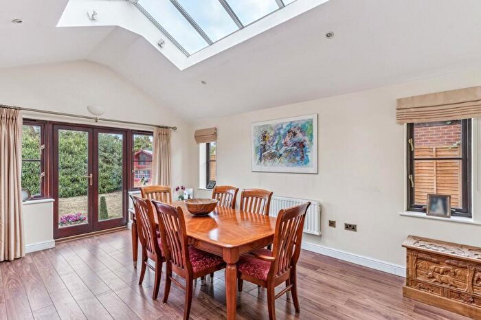 5 Bedroom Detached House For Sale In Whiteman Close, Langford, Biggleswade, SG18