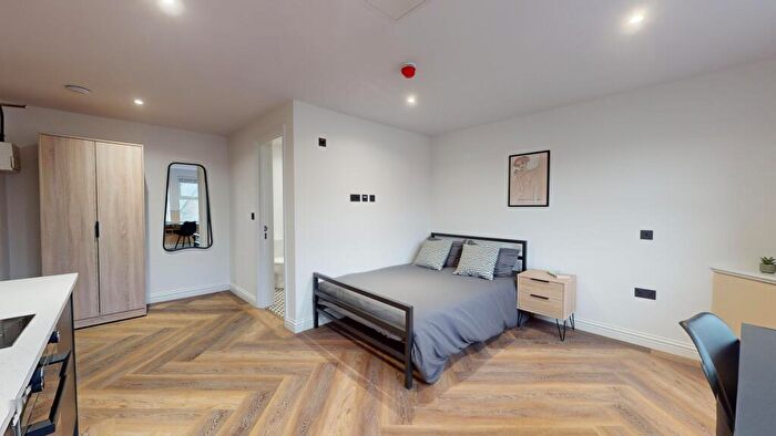 1 Bedroom Flat To Rent In Thurloe Street, M14