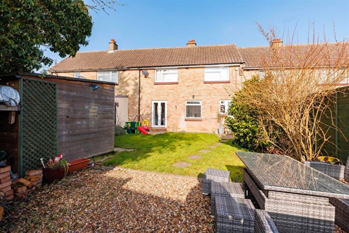 3 Bedroom Terraced House For Sale In Bran End Fields, Stebbing, Dunmow, Essex, CM6