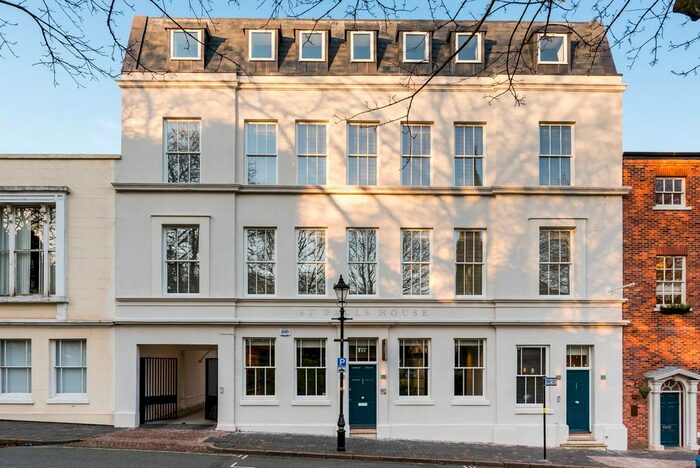 3 Bedroom Flat For Sale In St Pauls House, - St. Pauls Square, Jewellery Quarter, B3