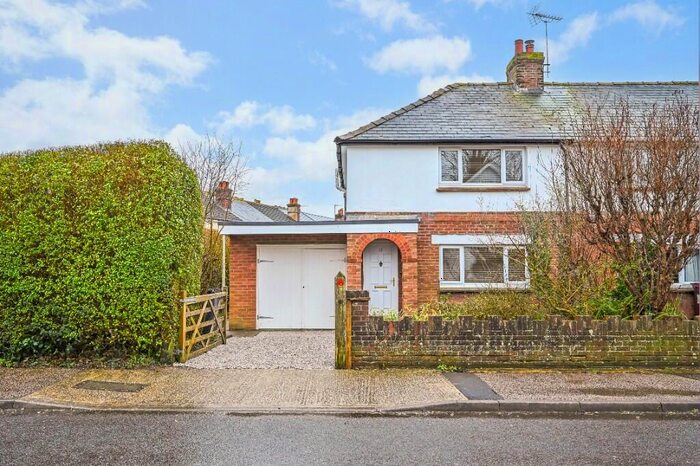 2 Bedroom End Of Terrace House To Rent In Williams Road, PO18