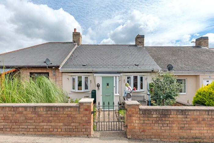 2 Bedroom Bungalow For Sale In Mill Road, Chopwell, Tyne And Wear, NE17