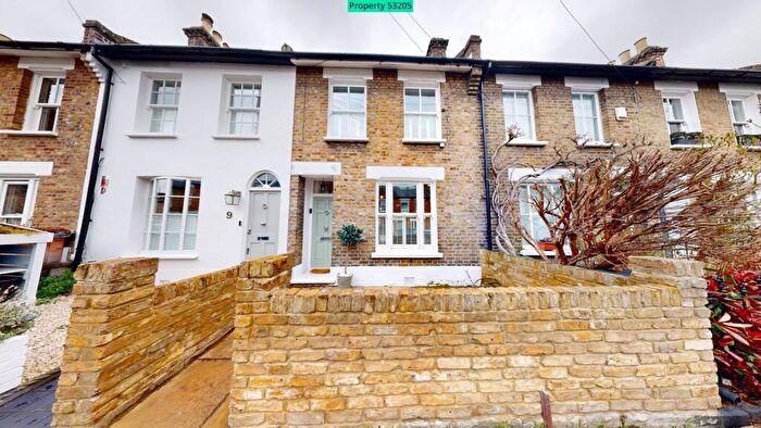 3 Bedroom Terraced House For Sale In Thorne Street, London, SW13