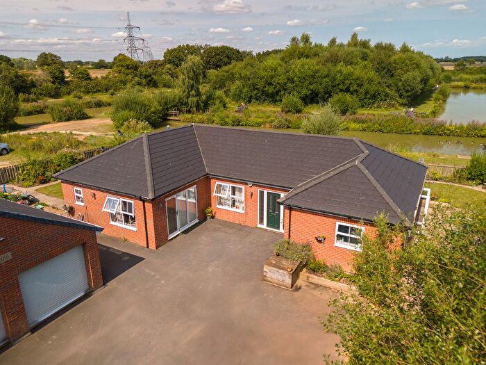 Bungalow For Sale In Balne Croft Lane, Pollington, DN14