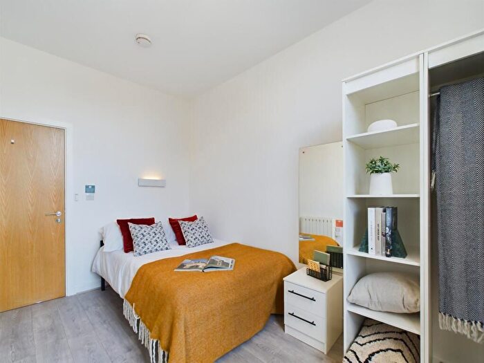 5 Bedroom Flat To Rent In China Street, Lancaster, LA1