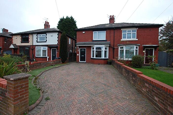 2 Bedroom Semi-Detached House For Sale In Gambrel Bank Road, Ashton-under-Lyne, Greater Manchester, OL6
