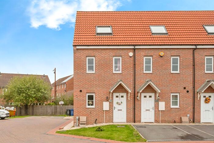 3 Bedroom End Of Terrace House For Sale In Dominion Road, Scawthorpe, Doncaster, DN5