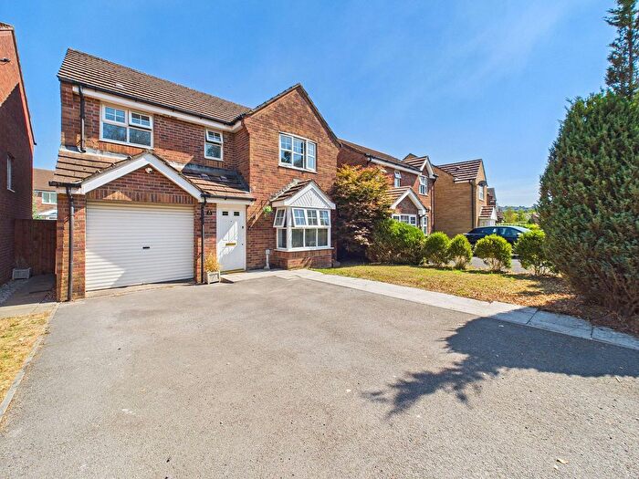 4 Bedroom Detached House For Sale In Herbert Thomas Way, Birchgrove, SA7