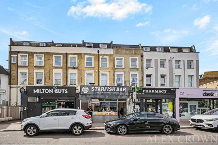 3 Bedroom Flat To Rent In Brecknock Road, Camden Town, N7
