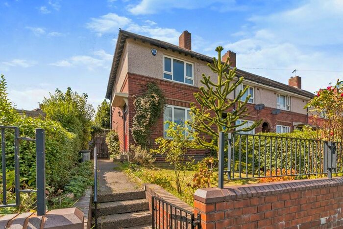 2 Bedroom End Of Terrace House To Rent In Shirecliffe Road, Sheffield, South Yorkshire, S5
