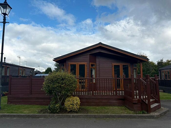 2 Bedroom Park Home For Sale In Park Road, Overseal, Swadlincote, DE12