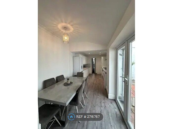 4 Bedroom Terraced House To Rent In Graham Road, Worthing, BN11