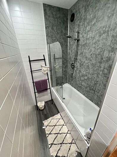 1 Bedroom Flat To Rent In College Street South, Liverpool, L6