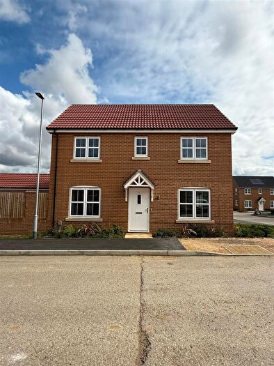 3 Bedroom Detached House To Rent In Wykham Park, Banbury, OX16