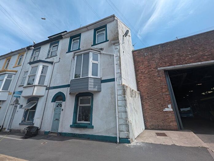 1 Bedroom Flat To Rent In Commercial Road, Weymouth, DT4