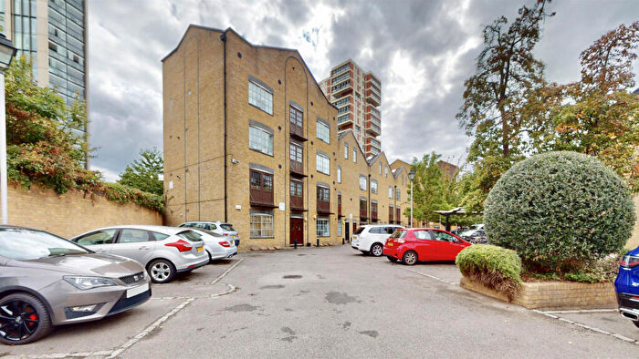 2 Bedroom Apartment For Sale In Pump House, Canada Water, London, SE16
