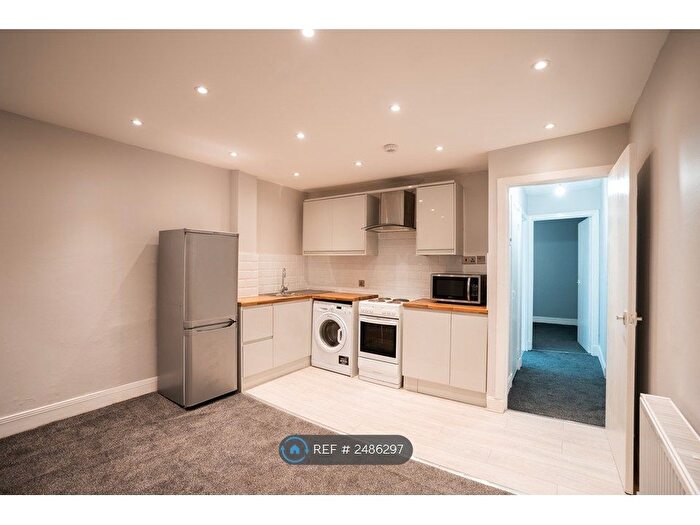 1 Bedroom Flat To Rent In Rosefield Street, Dundee, DD1