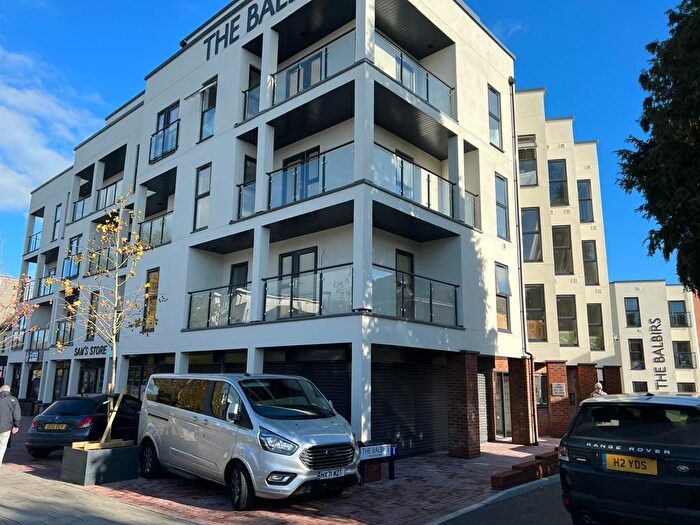 2 Bedroom Property To Rent In Portswood Road, Southampton, SO17