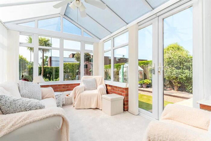 4 Bedroom Detached House For Sale In London Road, Shardlow, Derby, DE72
