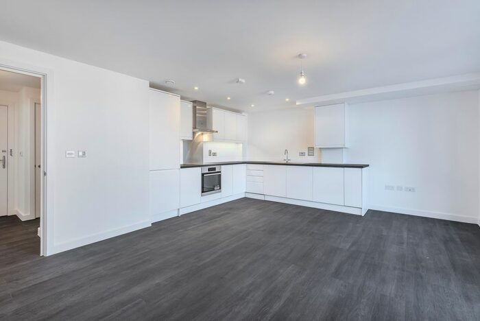 1 Bedroom Flat To Rent In Blackwall Lane, London, SE10