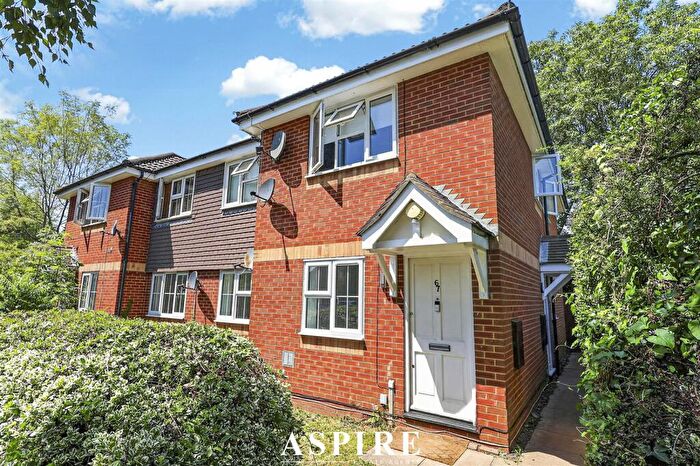 2 Bedroom Maisonette For Sale In Dudley Close, Chafford Hundred, Grays, RM16