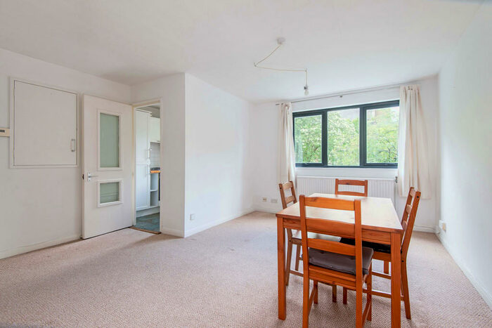 1 Bedroom Flat To Rent In Searle Place, Tollington Park, N4