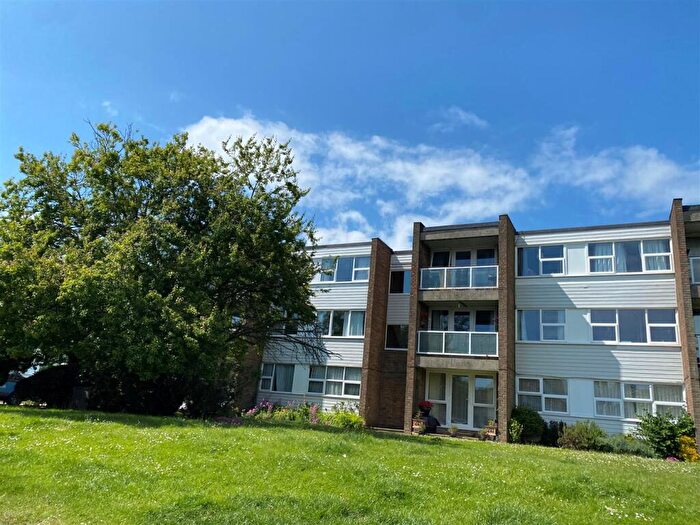 2 Bedroom Flat To Rent In Littlehampton Road, Worthing, BN13