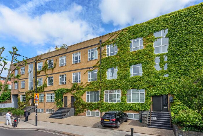 2 Bedroom Apartment To Rent In Maygrove Road, London, NW6
