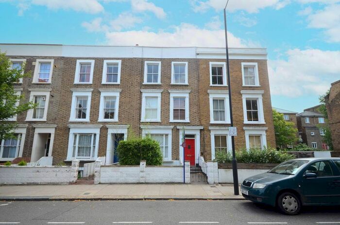 1 Bedroom Flat To Rent In Coningham Road, Shepherd's Bush, London, W12