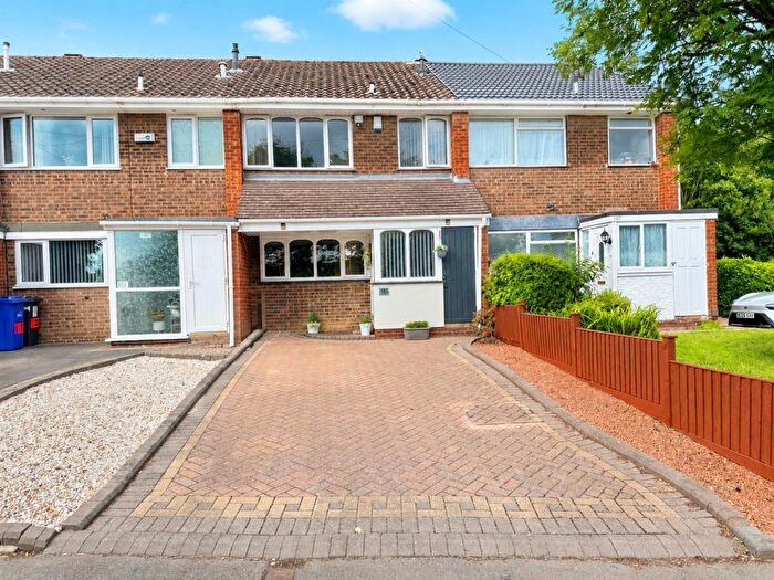 3 Bedroom Terraced House For Sale In Penfields Road, Stourbridge, DY8