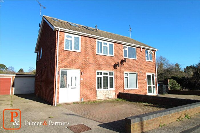 4 Bedroom Semi Detached House For Sale In Malvern Close, Ipswich, Suffolk, IP3