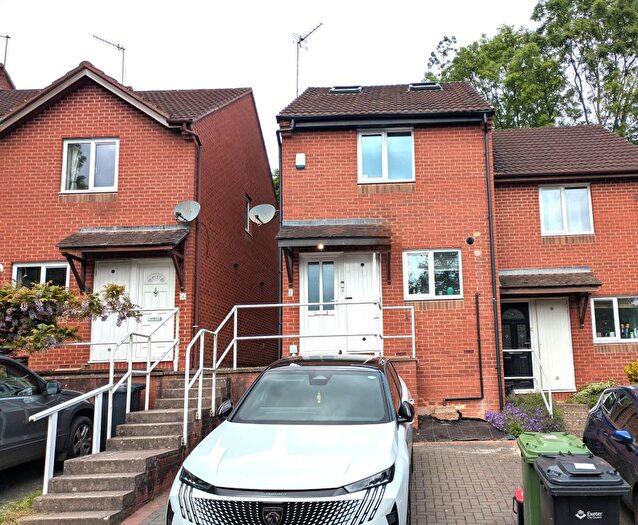 3 Bedroom End Of Terrace House For Sale In Poppy Close, Exeter, EX4