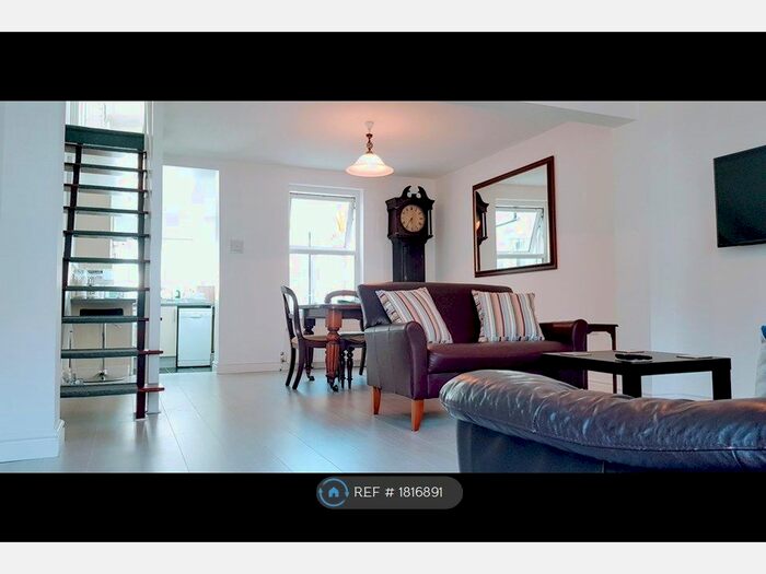 2 Bedroom Terraced House To Rent In Penny Street, Weymouth, DT4