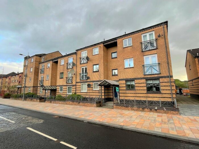 2 Bedroom Flat To Rent In Glasgow Road, Glasgow, G81