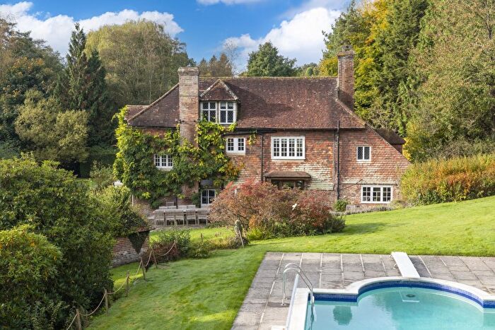 6 Bedroom Barn Conversion To Rent In Cotchford Lane, Hartfield, TN7