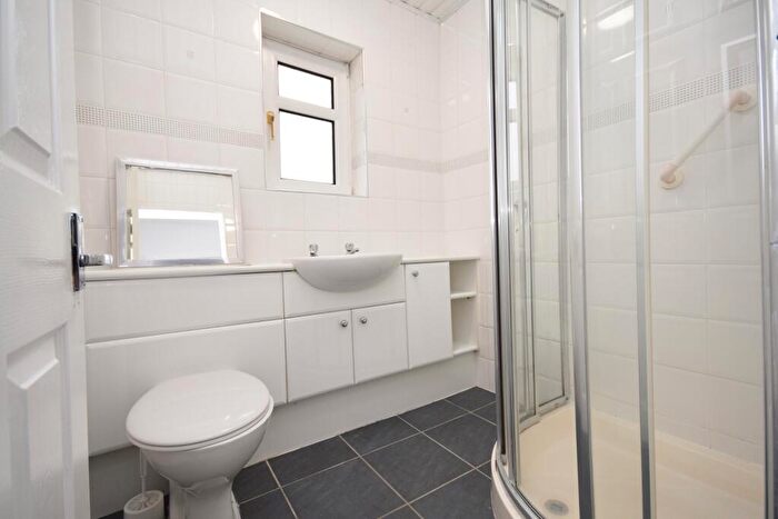 2 Bedroom Semi-Detached House For Sale In Tuphall Road, Hamilton, ML3