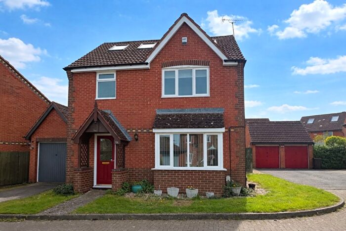 4 Bedroom Detached House For Sale In The Maltings, Tingewick, Buckingham, Buckinghamshire, MK18