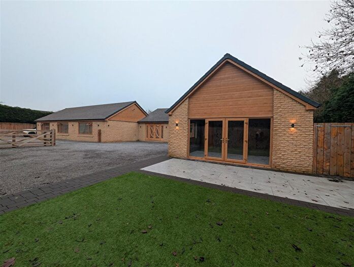 6 Bedroom Detached Bungalow For Sale In Durham Road, Newton Aycliffe, DL5