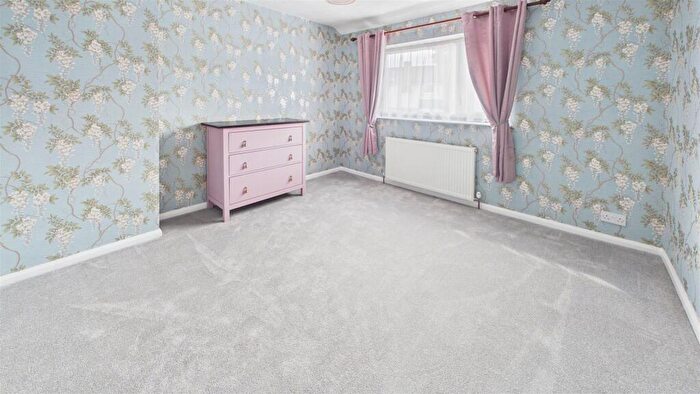 3 Bedroom Semi-Detached House For Sale In Falcon Road, Oldbury, B68