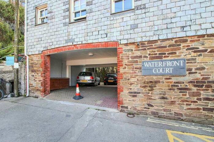 2 Bedroom Flat To Rent In West Wharf, Mevagissey, St. Austell, PL26