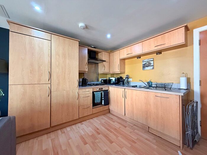 2 Bedroom Flat To Rent In Waterfront Plaza, Nottingham, NG2