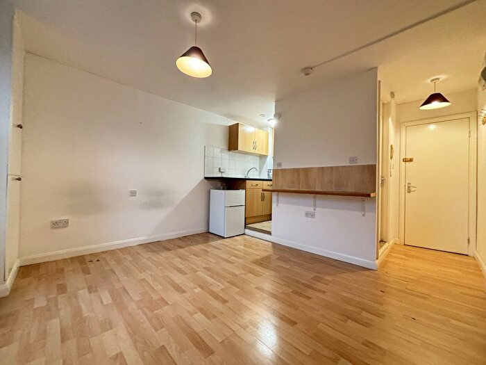 Studio To Rent In Clarendon Rise, Lewisham, SE13