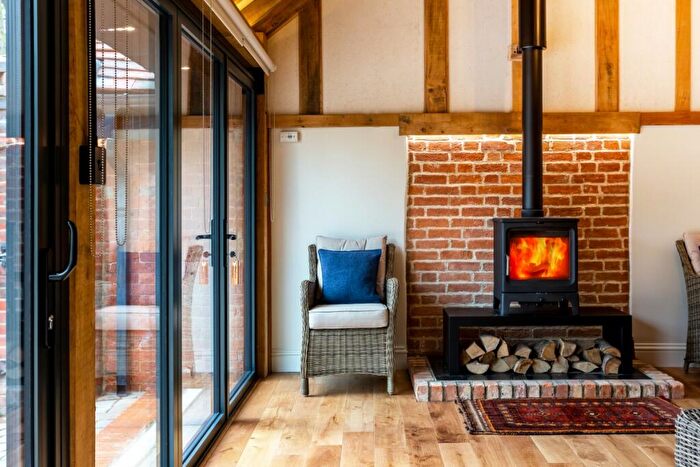 1 Bedroom Bungalow To Rent In Kerves Lane Horsham, RH13
