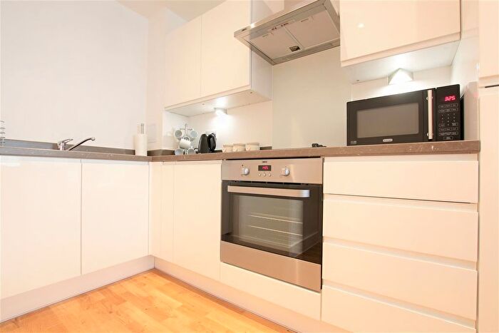 1 Bedroom Flat To Rent In Park Place, Stevenage, SG1