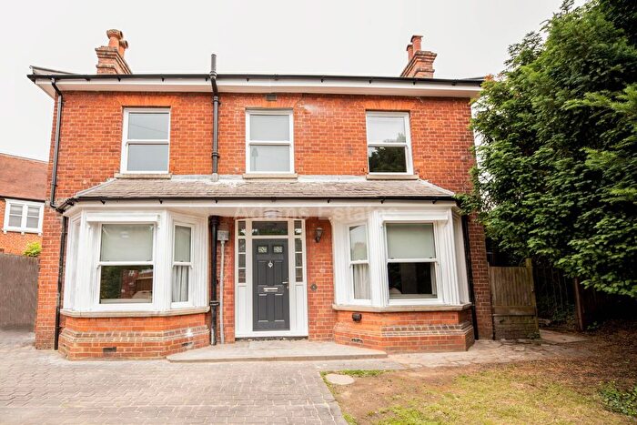9 Bedroom Detached House To Rent In Redlands Road, Reading, RG1