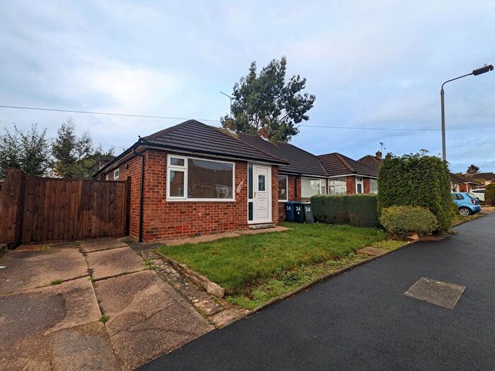 2 Bedroom Detached Bungalow To Rent In Newstead Avenue, Radcliffe-On-Trent, NG12