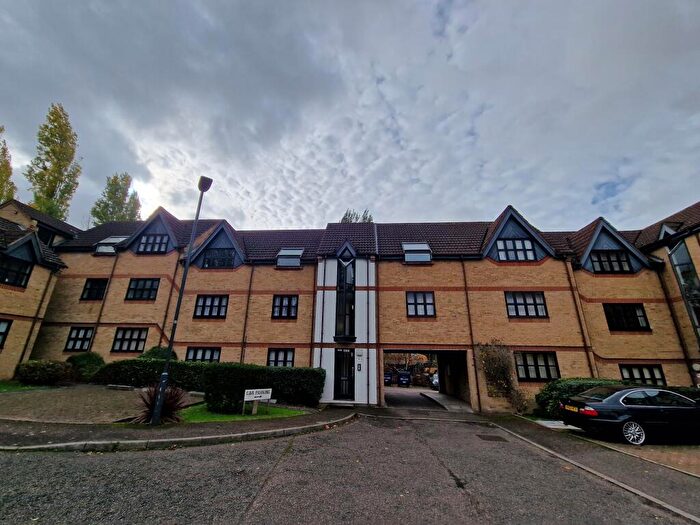 1 Bedroom Apartment For Sale In Lodgehill Park Close, Harrow, HA2